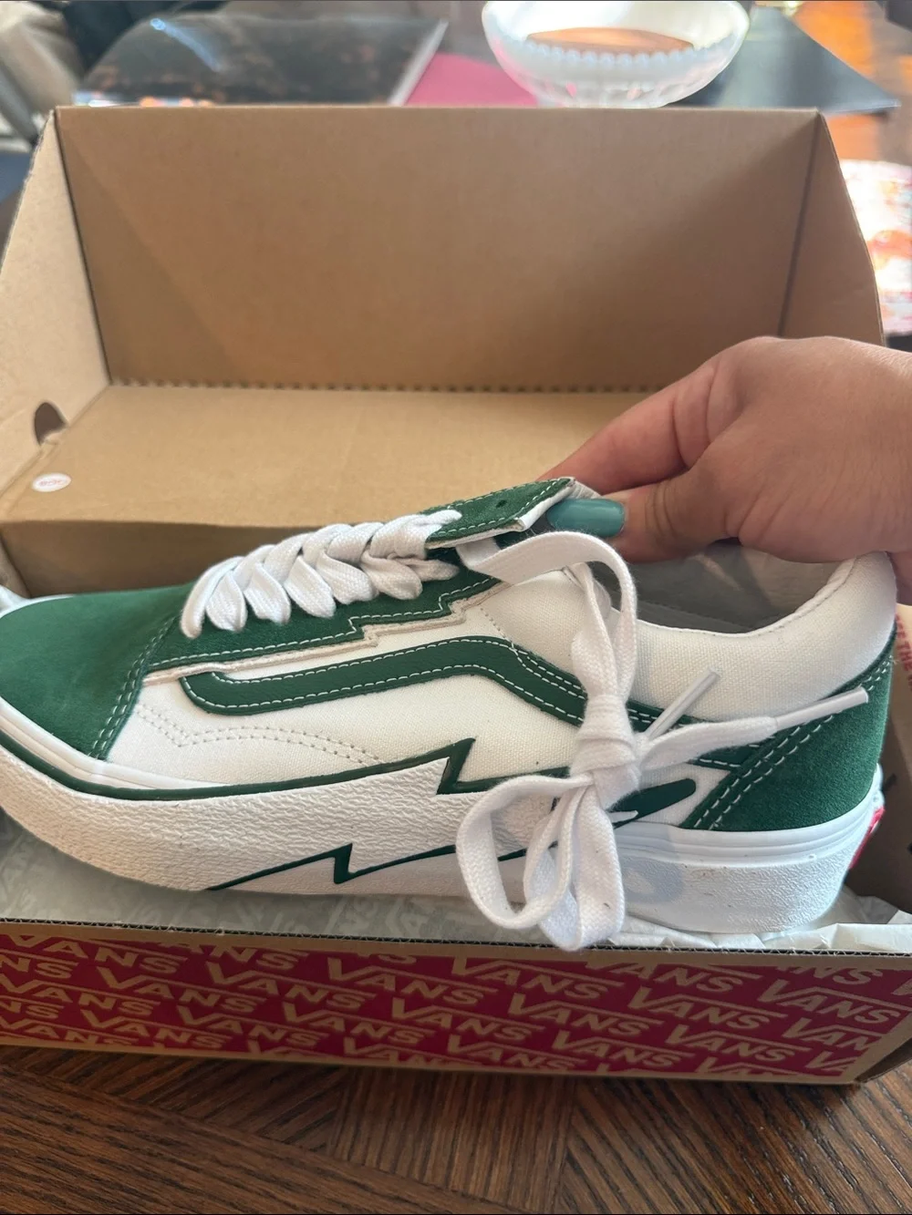 Vans low top
